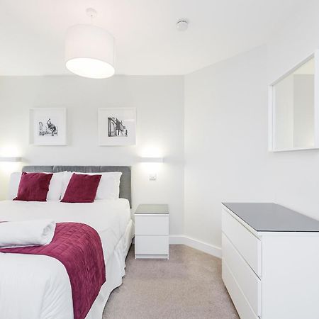 Room Space Service Apartments - New Manor House Bracknell Exterior photo